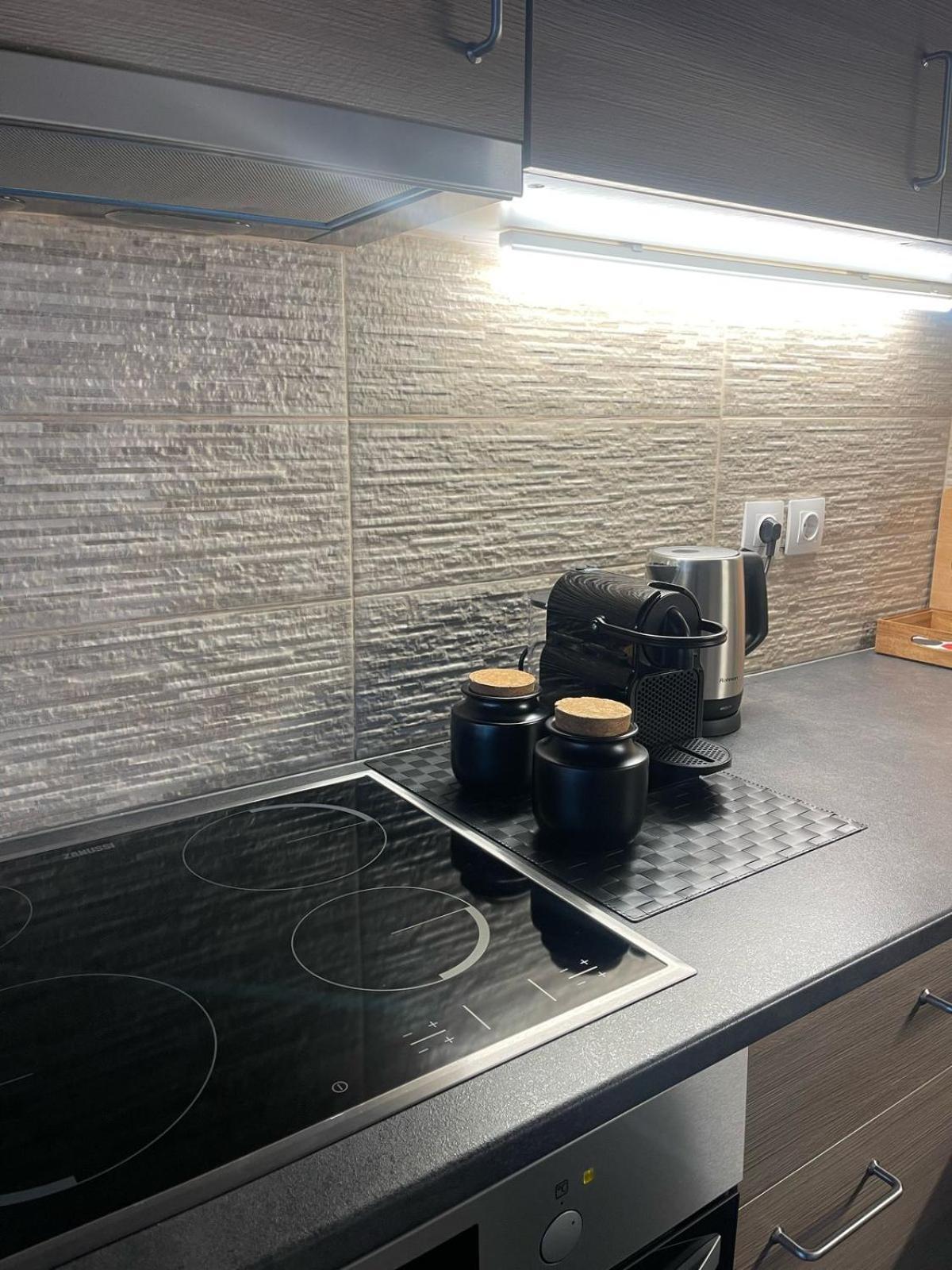 Ermoo Athens Modern Living Aparthotel Εξωτερικό φωτογραφία